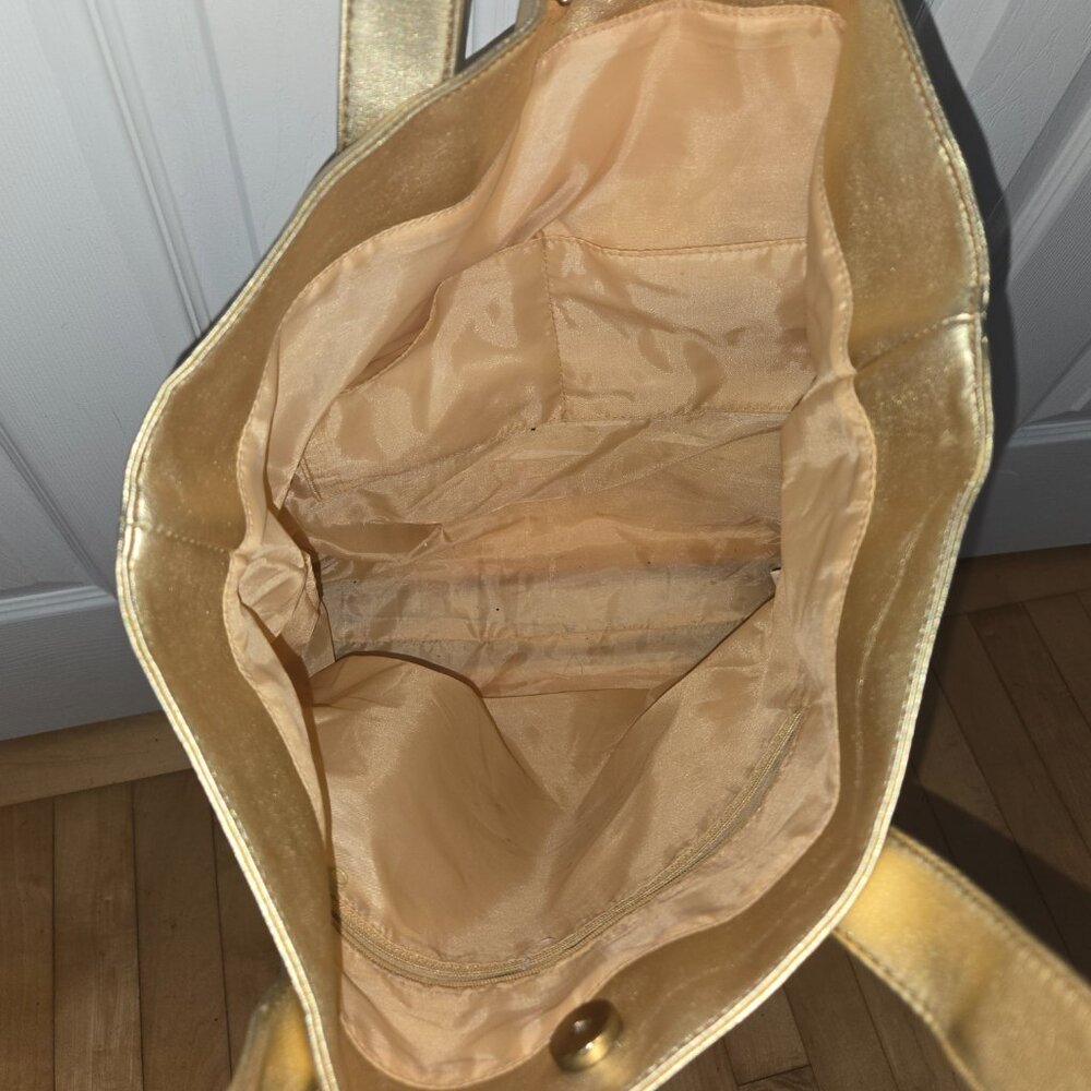 Gold tote bag with sequin detailing - Picture 8 of 10